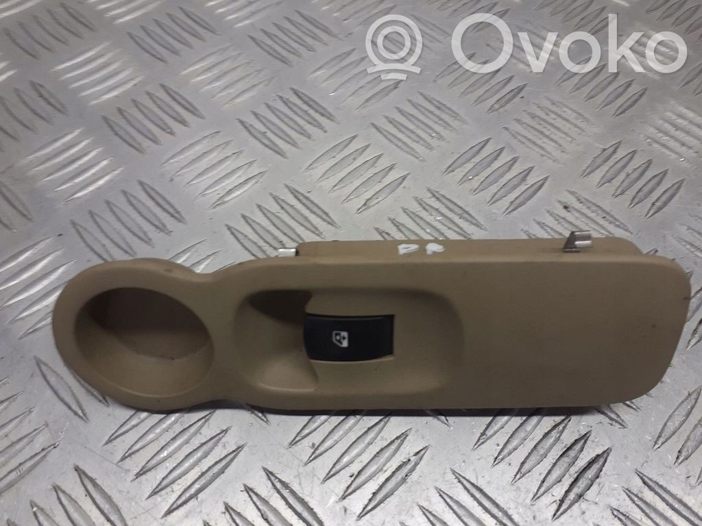 Renault Modus Interruptor de la ventanilla de ventilación 