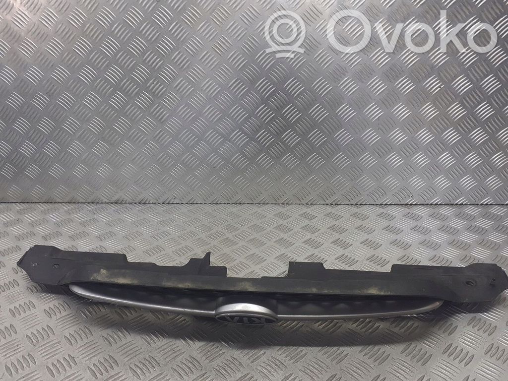KIA Rio Bonnet/hood grill 
