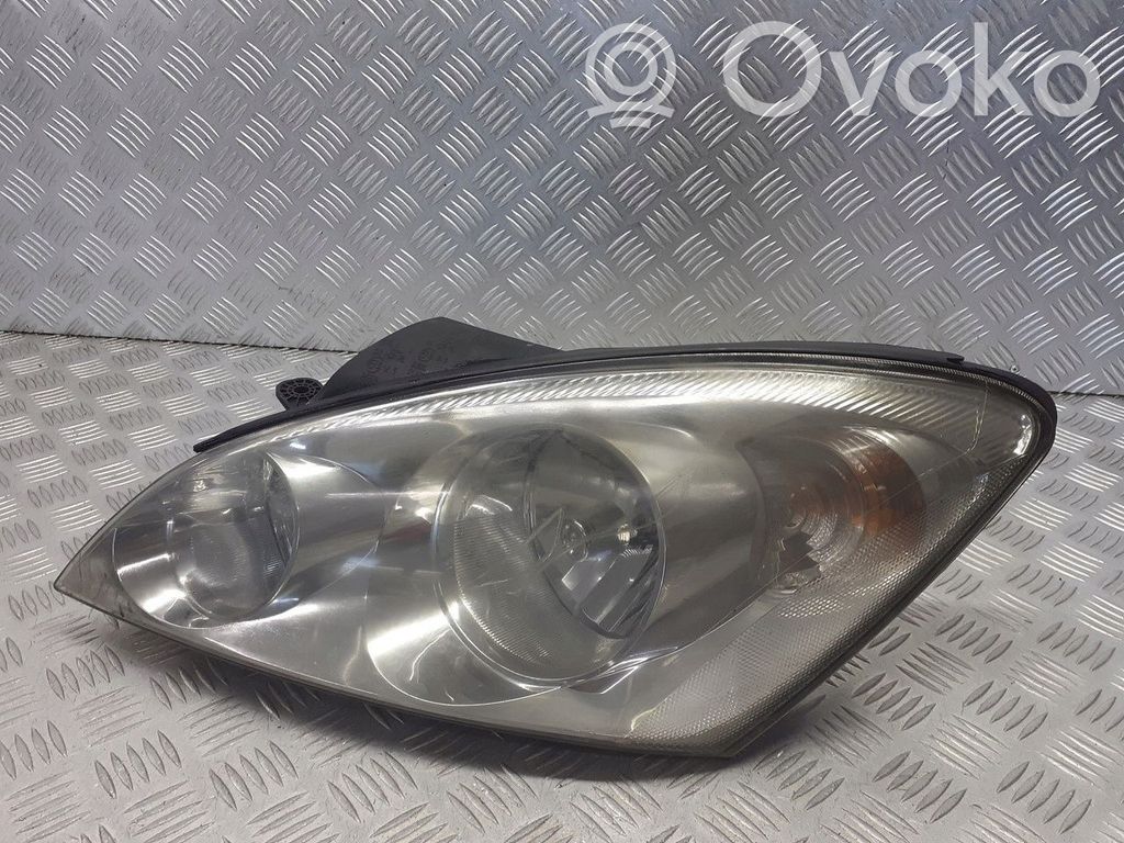KIA Ceed Headlight/headlamp 