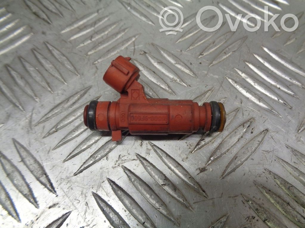 Nissan Almera N16 Juego de inyectores de combustible