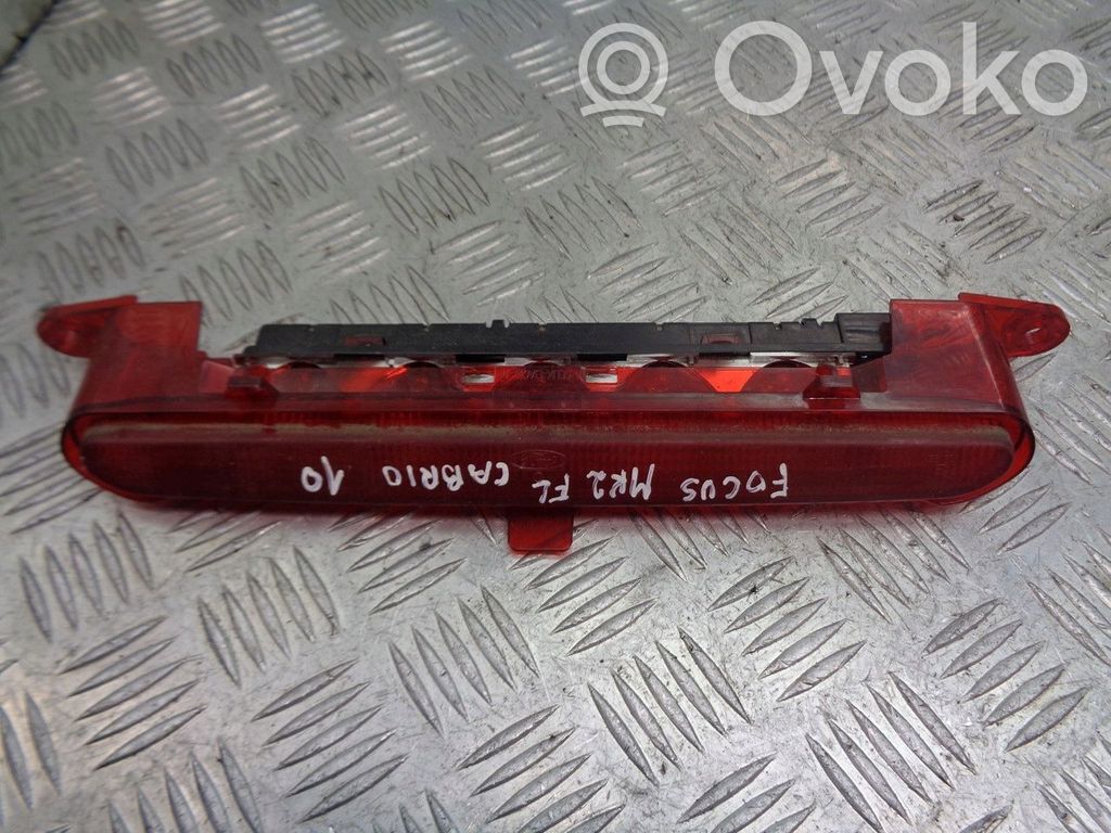 Ford Focus Third/center stoplight 