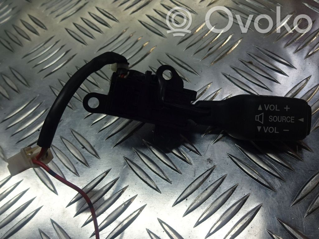 Multifunctional control switch/knob