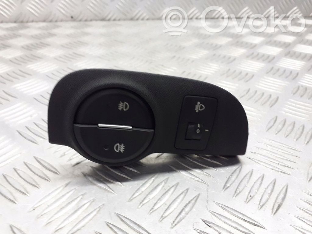 Hyundai Accent Light switch 