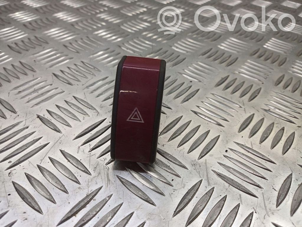 Botón interruptor de luz de peligro   13539900