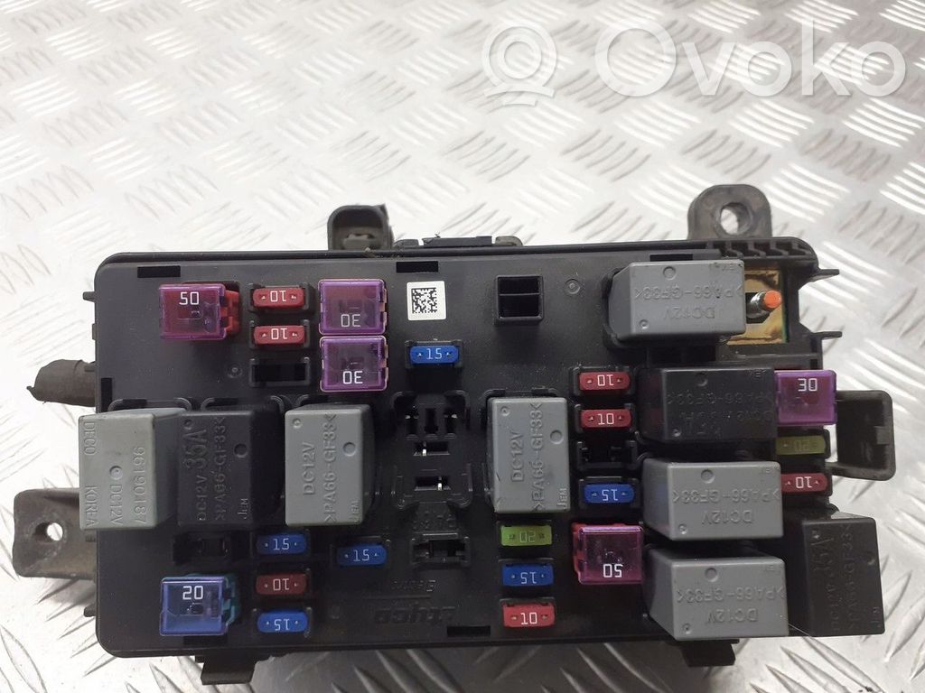 Chevrolet Aveo Fuse box cover 