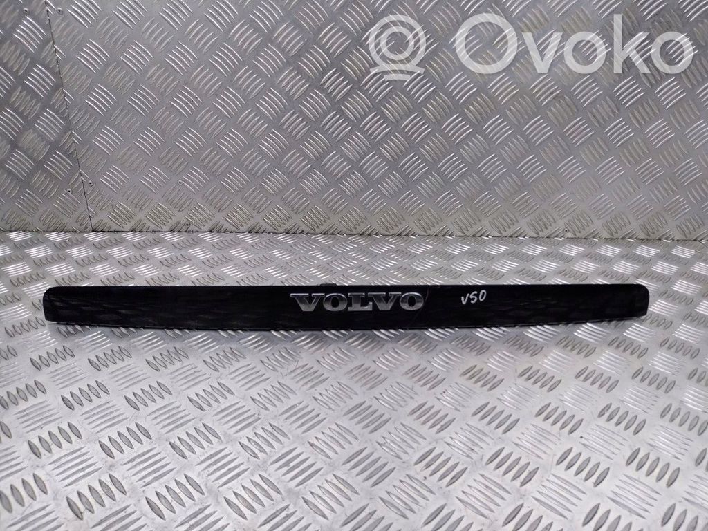 Volvo V50 Spoiler tylnej szyby klapy bagażnika 