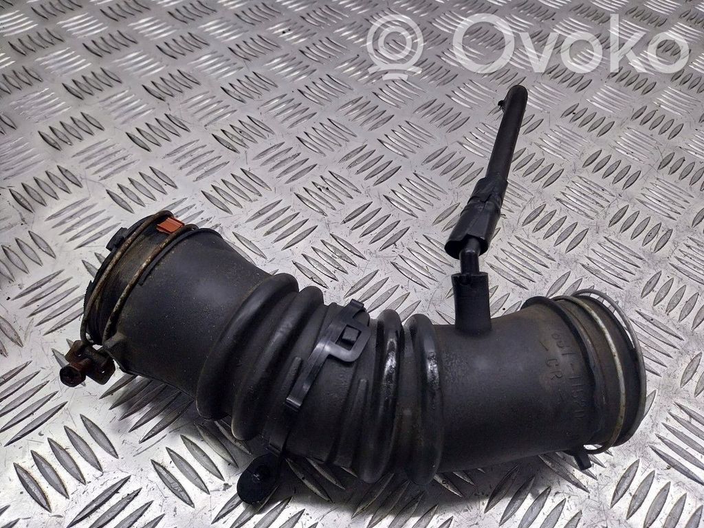 Toyota Starlet (P90) V Conductă/furtun admisie aer 