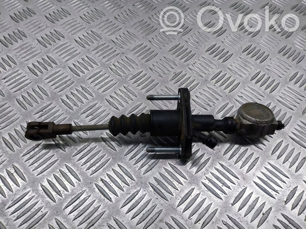 Opel Astra H Cilindro secondario del cuscinetto di rilascio della frizione