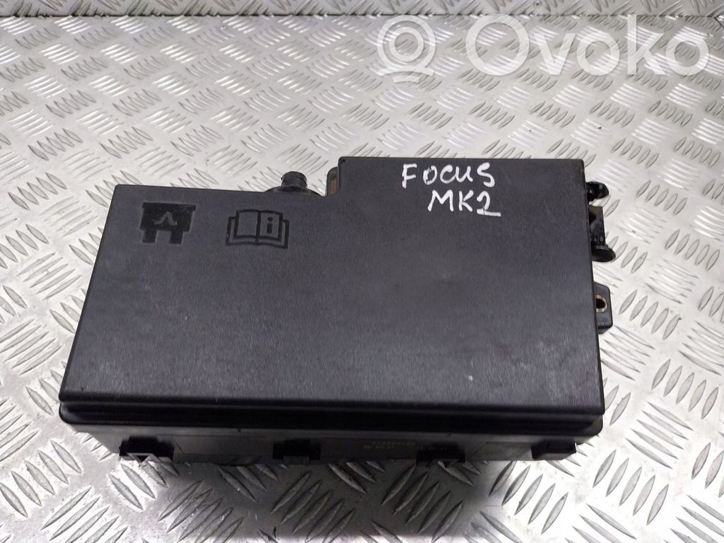 Ford Focus Sulakerasian kansi