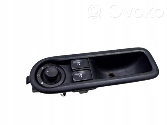Renault Twingo II Rivestimento pulsantiera finestrino della portiera anteriore 
