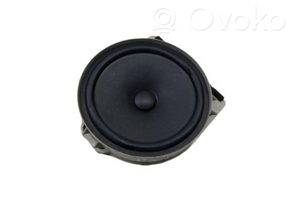 Honda CR-V Altavoz subwoofer 