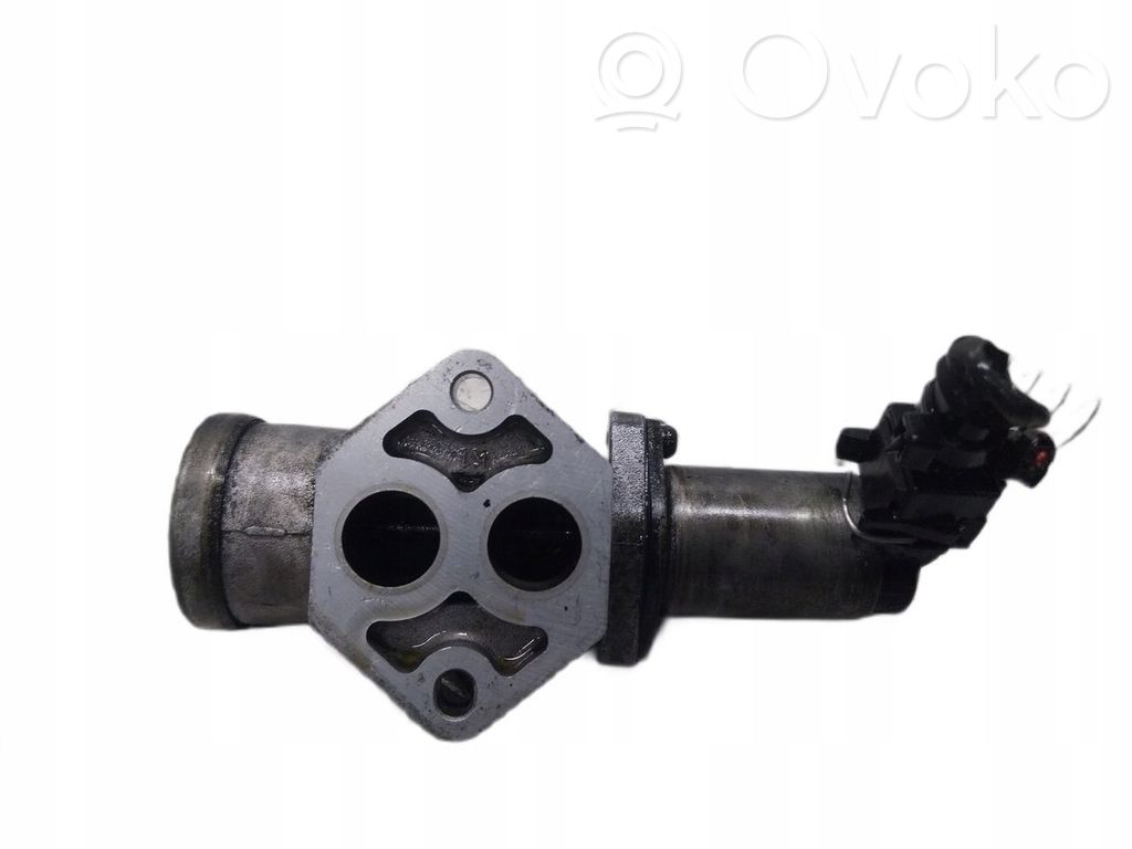 Volvo S40, V40 Valvola di regolazione del minimo 