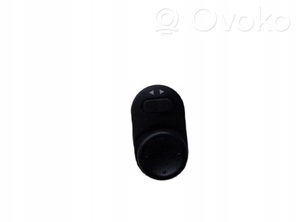Wing mirror switch   3795083E20