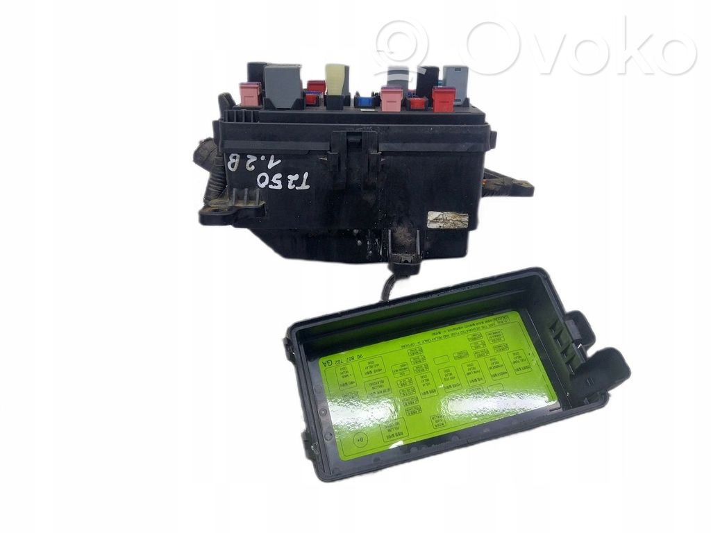 Chevrolet Aveo Dangtelis saugiklių dėžės 