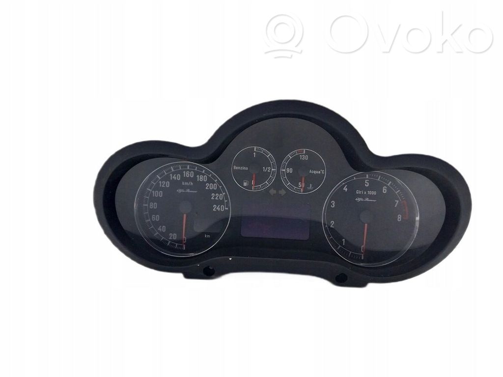 Tachometer   156071215
