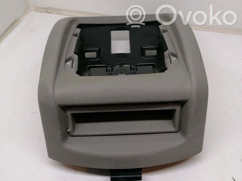 Renault Master III Kita panelės detalė 