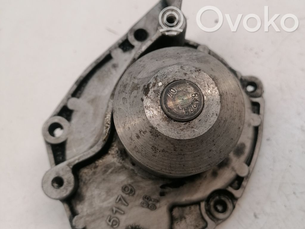 Opel Vivaro Water pump 
