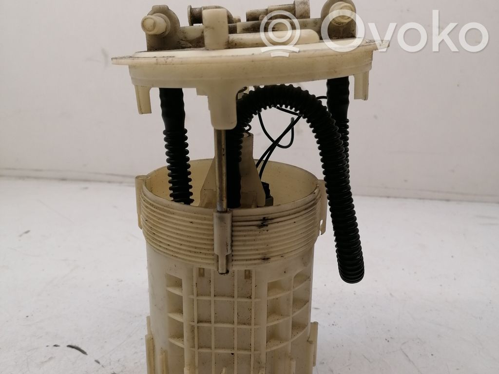 Opel Vivaro Bomba interna de combustible 