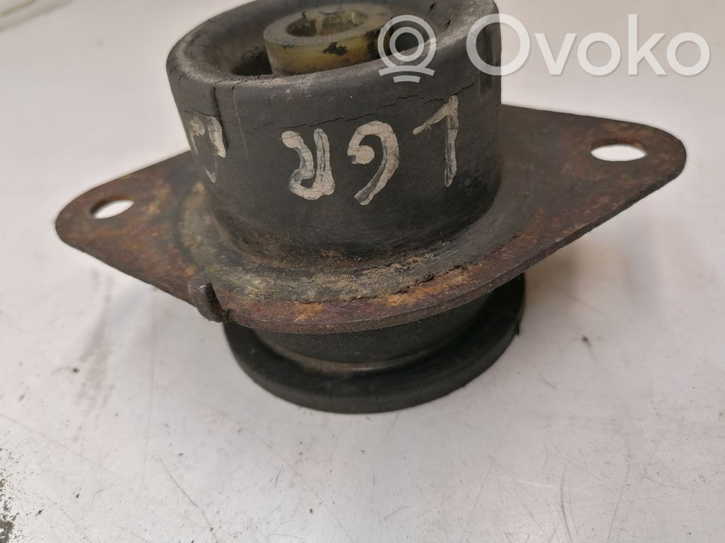Opel Vivaro Gearbox mount 