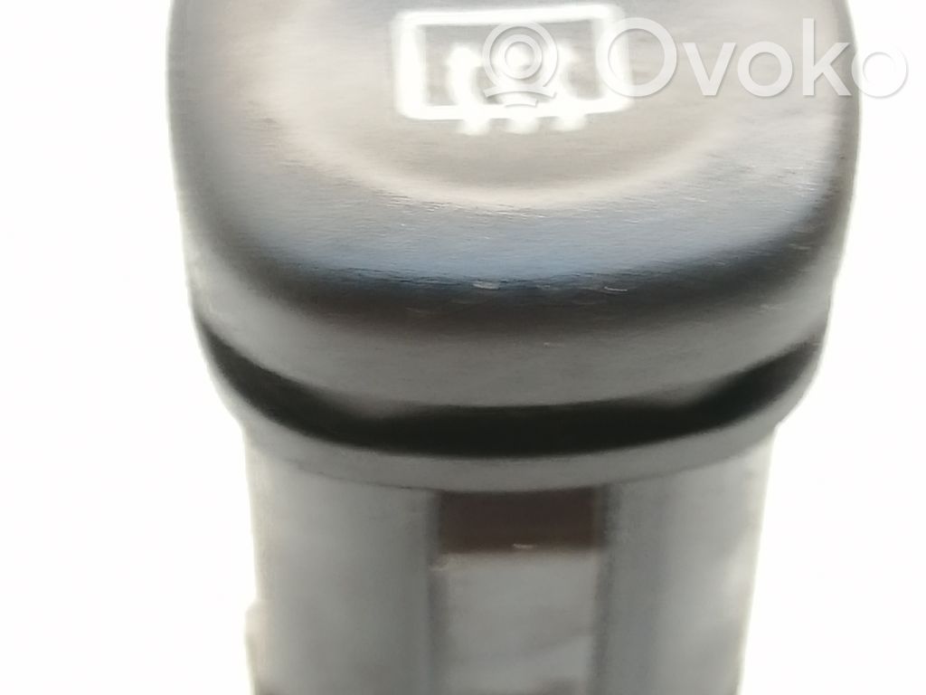 Windscreen/window heater switch   YC1T18C621AA