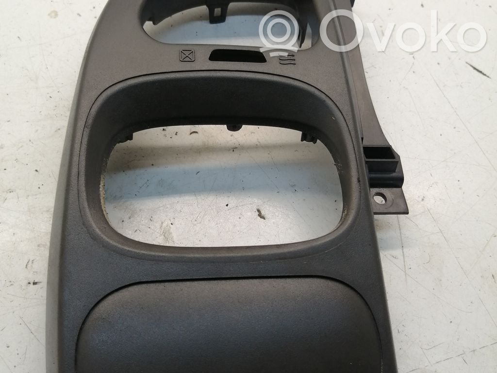 Ford Transit Panelės apdailos skydas (šoninis) 