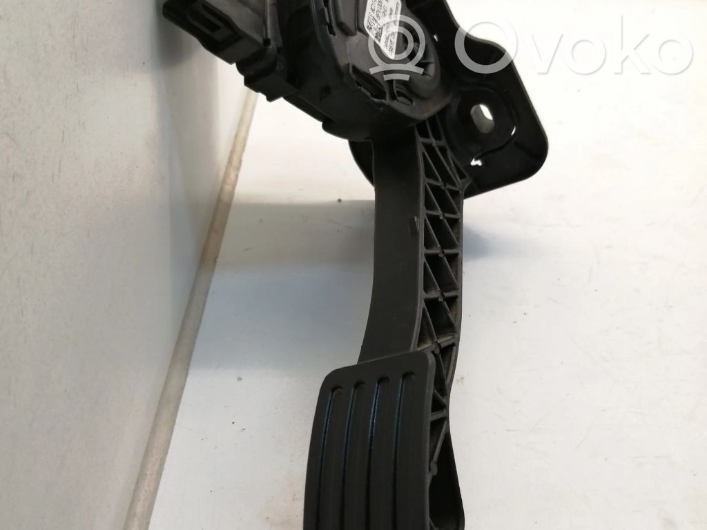 Accelerator throttle pedal   6C119F836CD