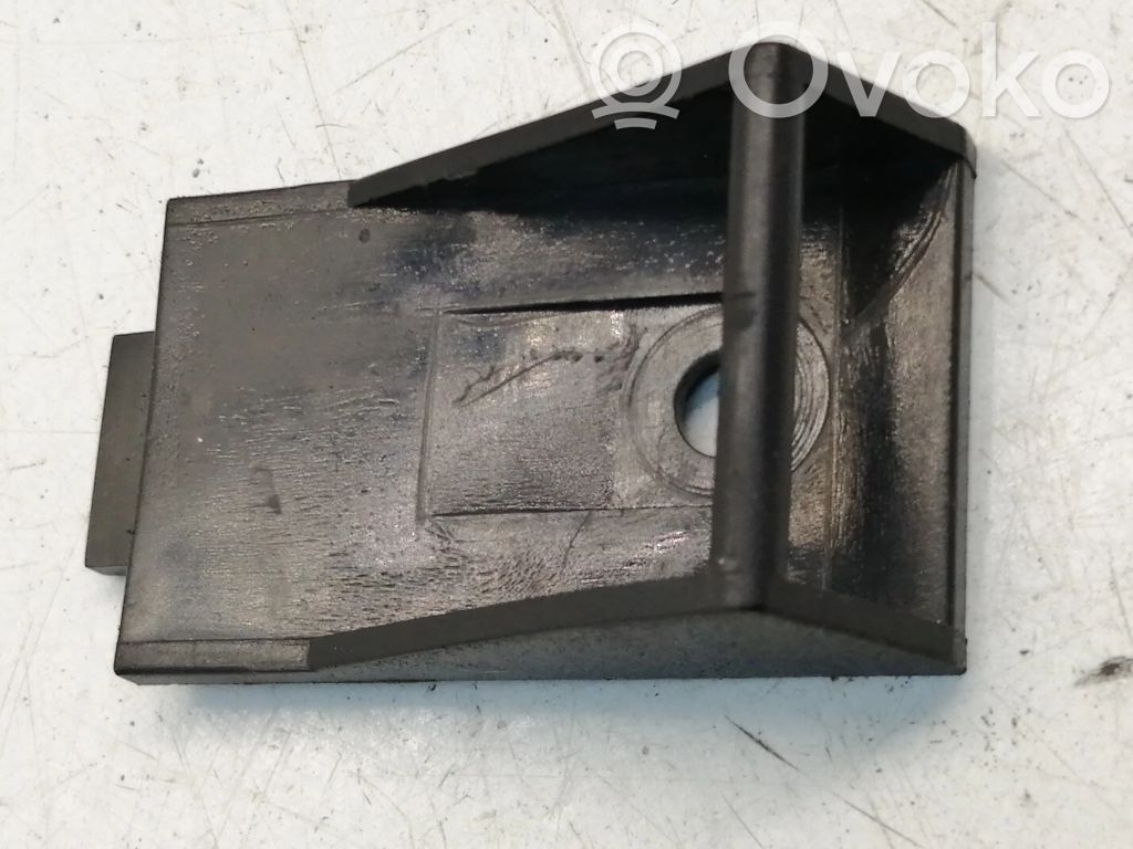 Hansikaslokeron lukko   95VBV06157AB