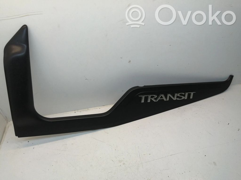 Ford Transit Moulure de vitre de la porte avant 