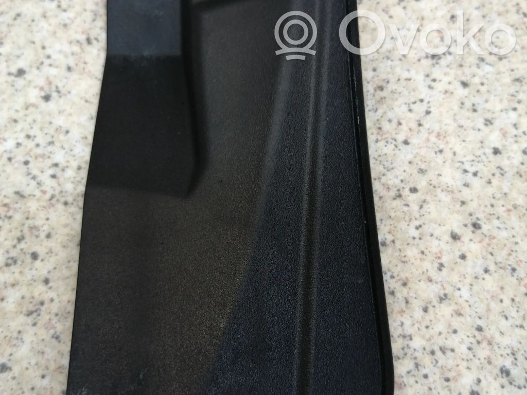 Opel Corsa F Guardabarro trasero 