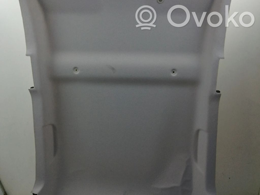 Lubos   739106210R