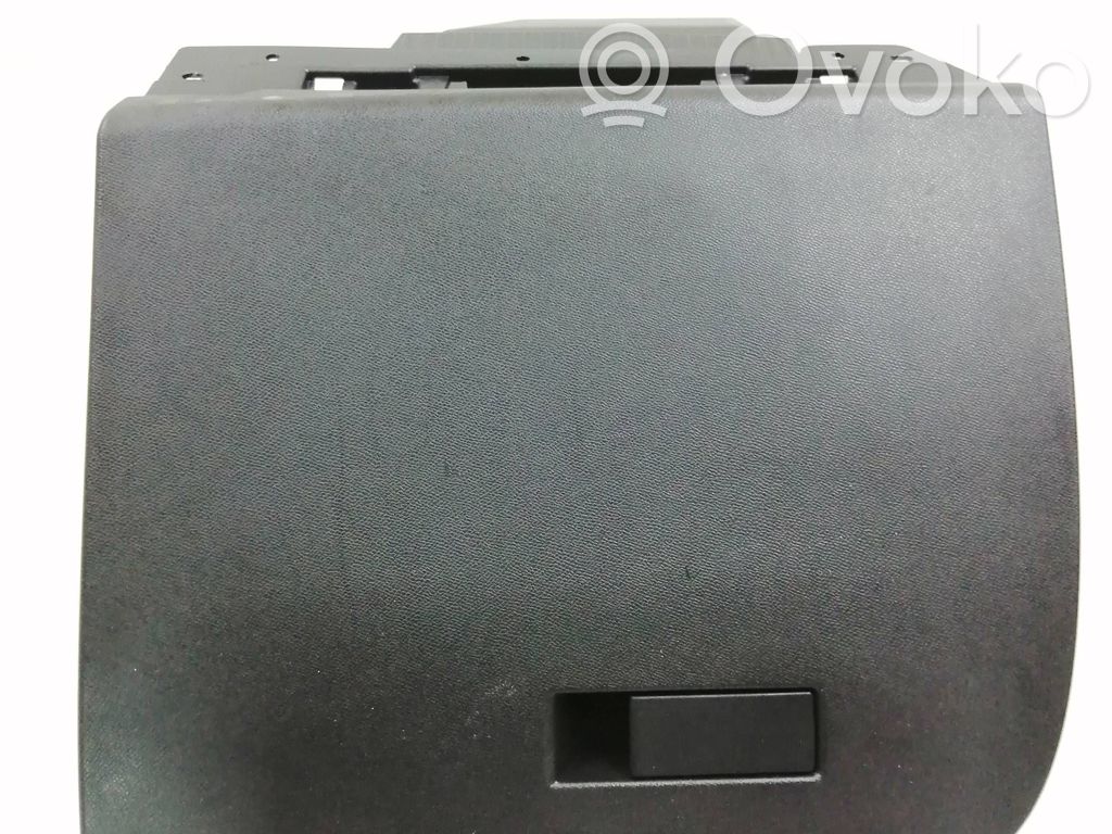 Opel Corsa F Glove box 