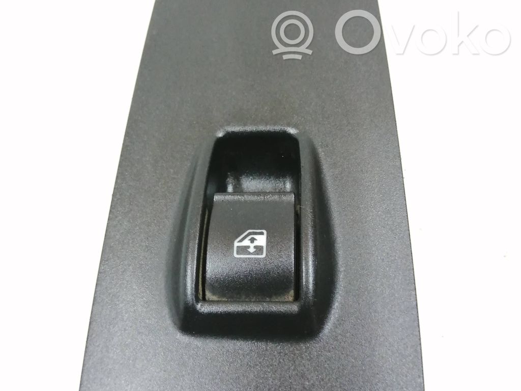 Peugeot Boxer Electric window control switch 