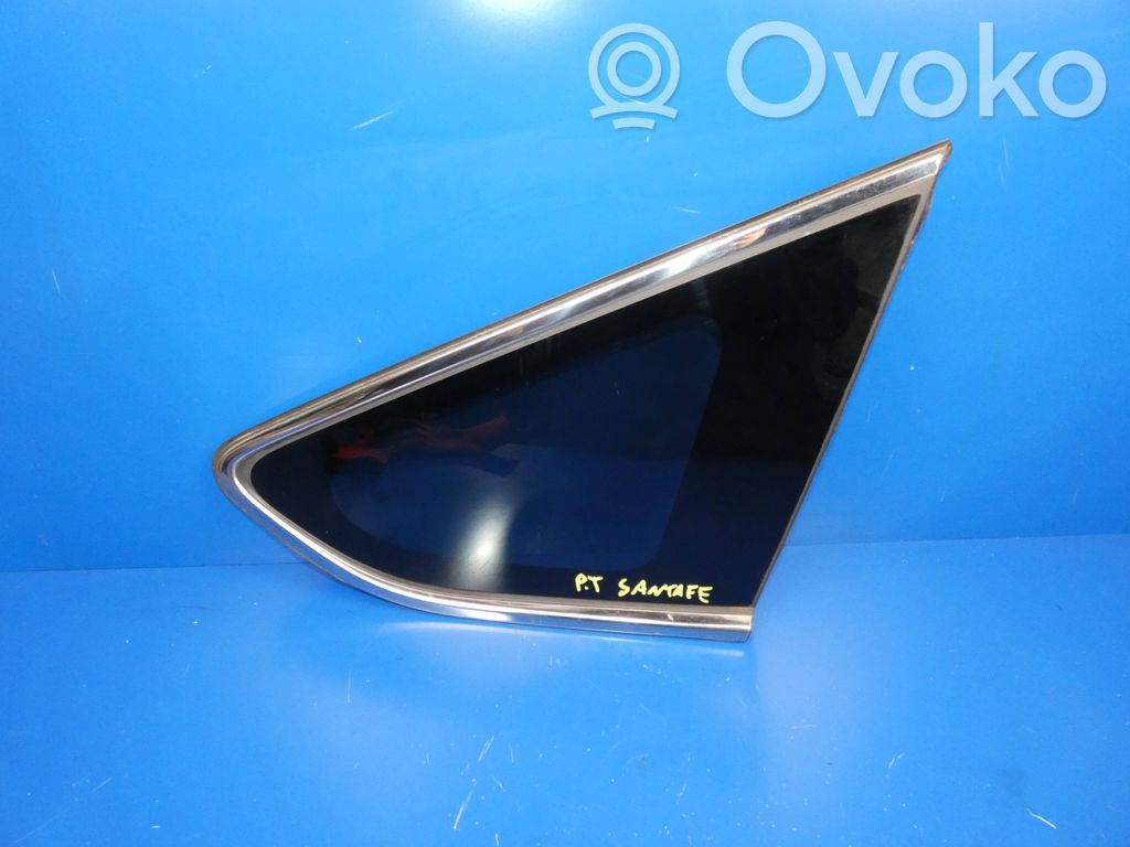 Hyundai Grand Santa Fe NC Rear side window 