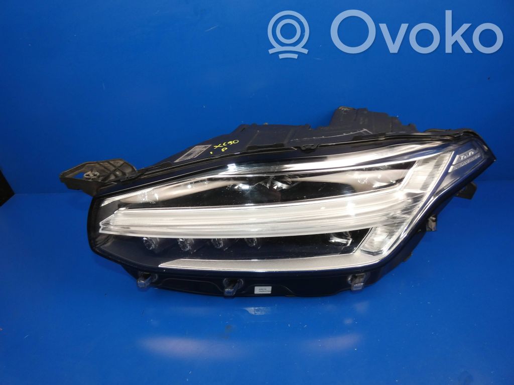 Volvo XC90 Scheinwerfer 