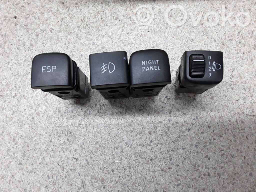 Fog light switch   12768423,12768424,12768425