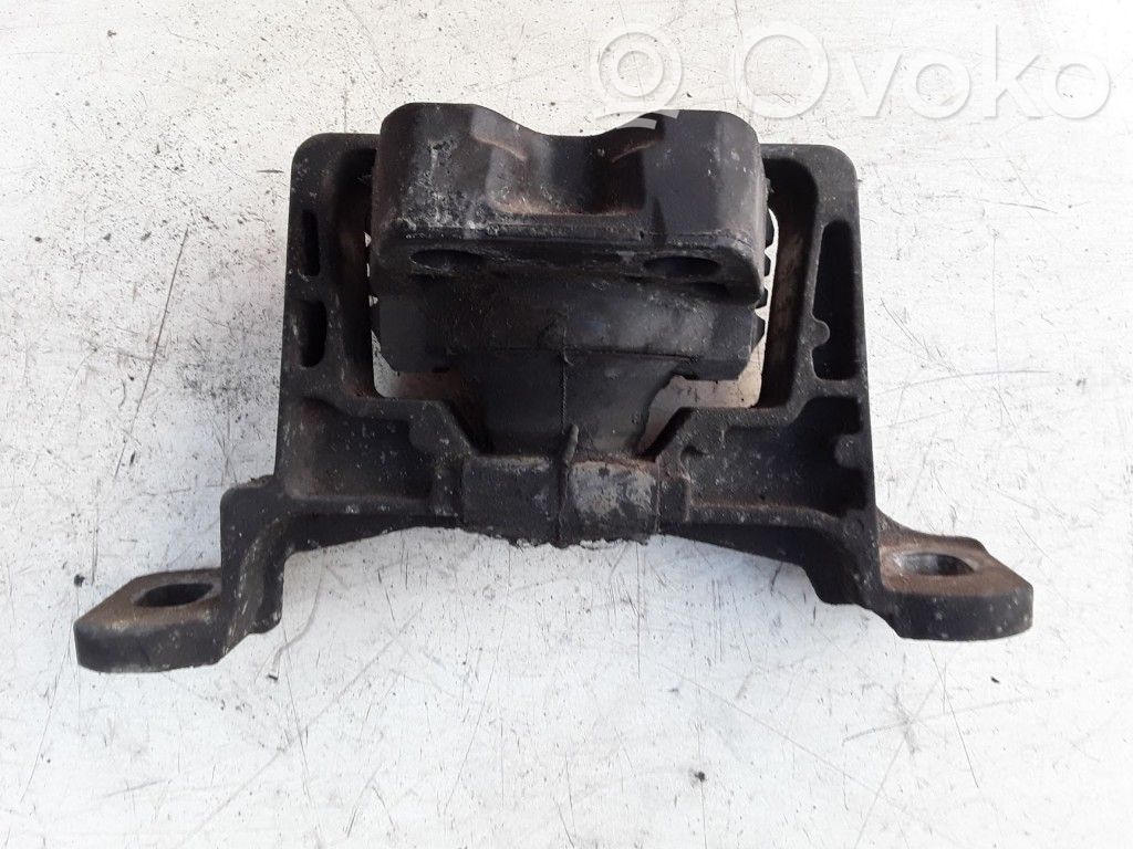 Engine mount bracket   1M516F012CG