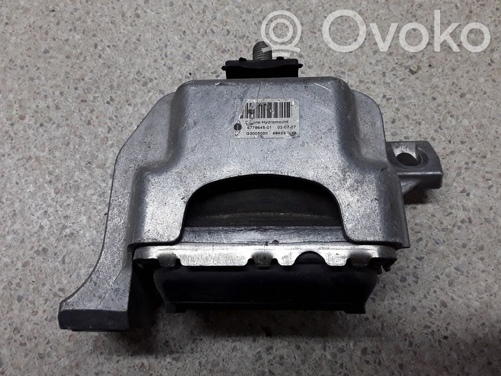 Mini One - Cooper Coupe R56 Engine mount bracket 