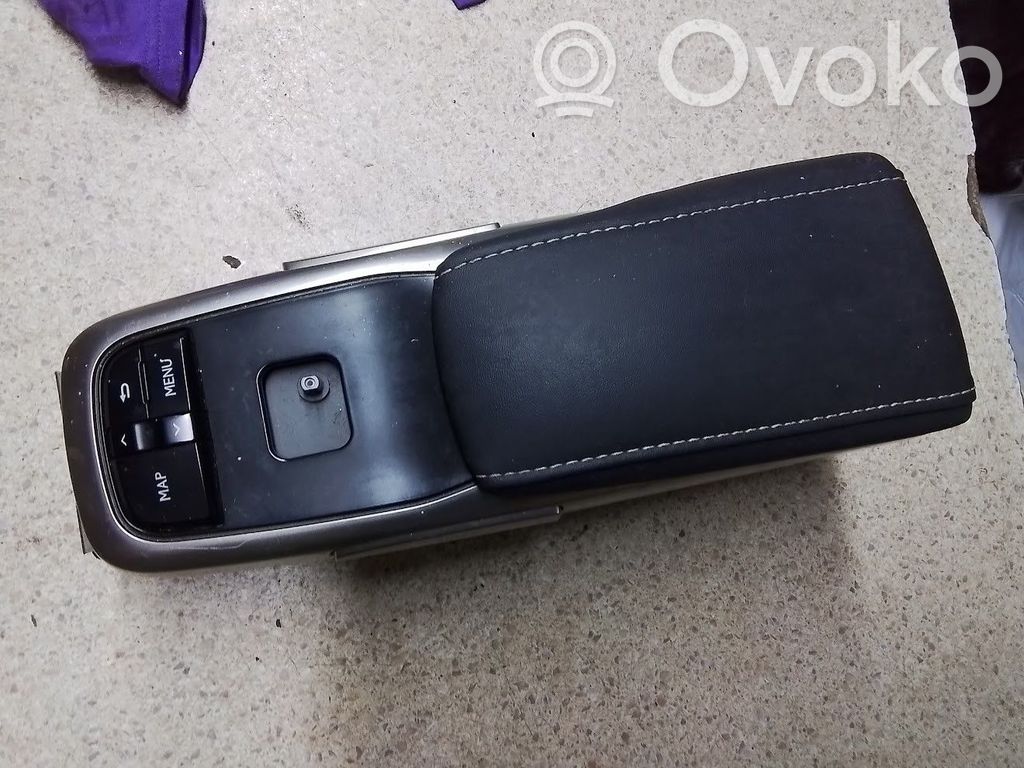 Lexus RX 450H Armrest 