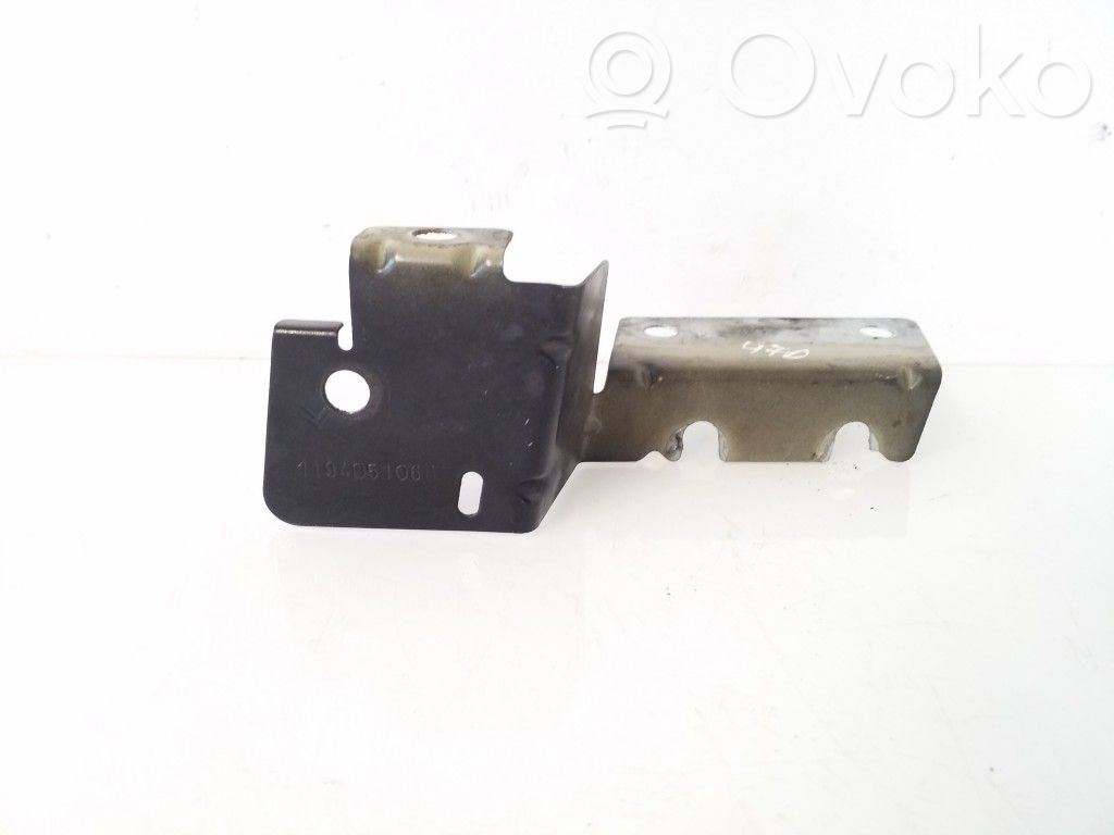 Muu moottoritilan osa   1194D5106D