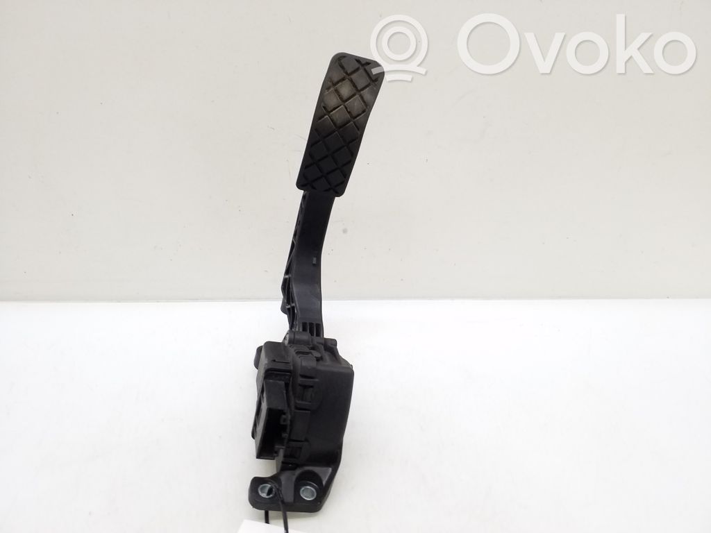 Audi A6 S6 C6 4F Akceleratoriaus pedalas 