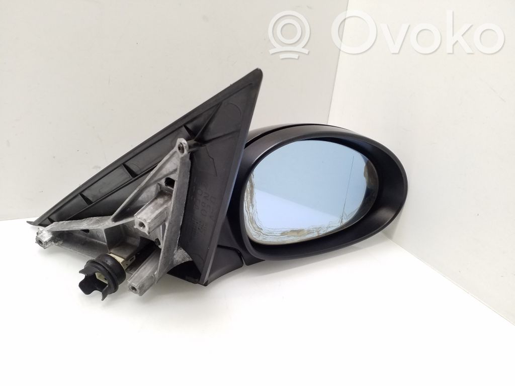 BMW 1 E81 E87 Front door electric wing mirror 