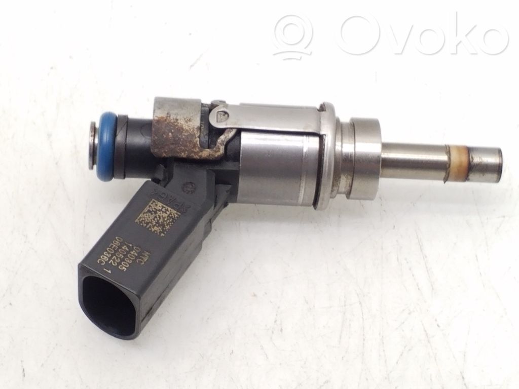 Audi A6 S6 C6 4F Fuel injector 