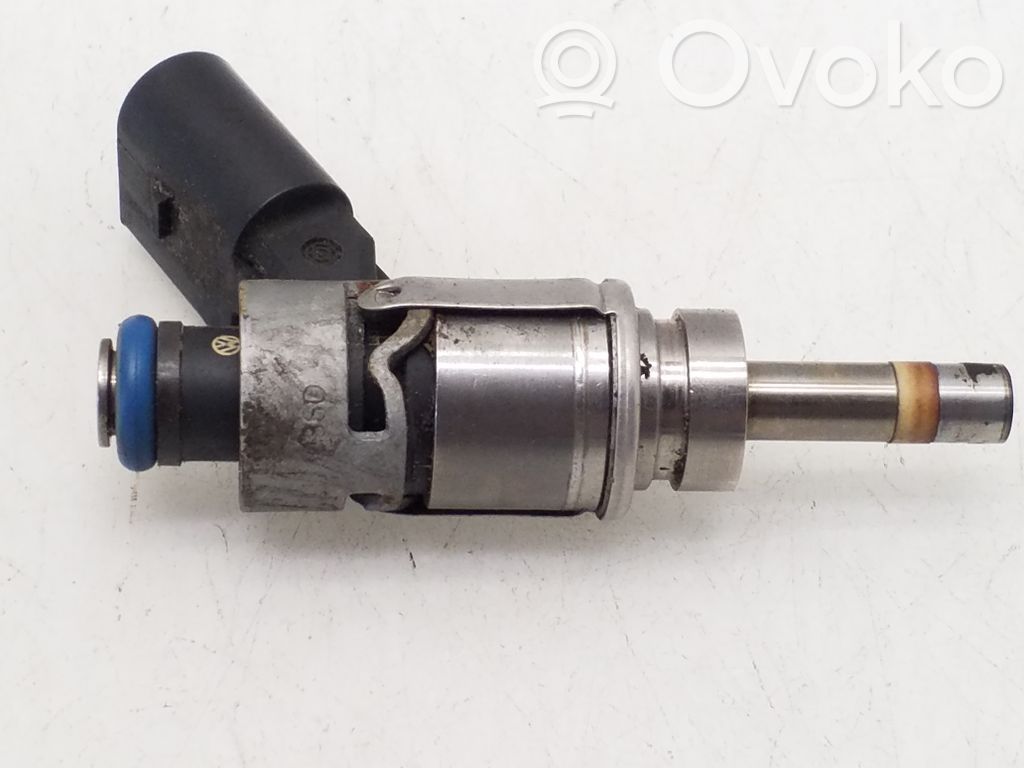 Audi A6 S6 C6 4F Fuel injector 