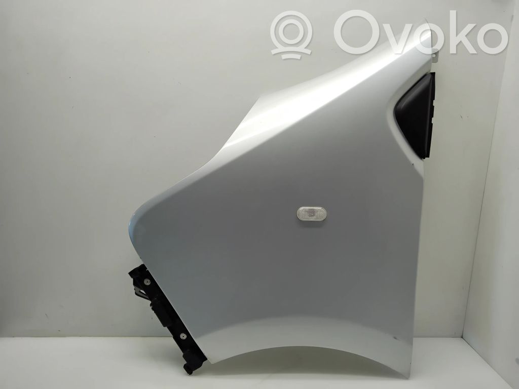 Renault Trafic III (X82) Sparnas 