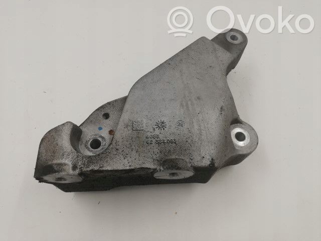 Opel Karl Engine mount bracket 