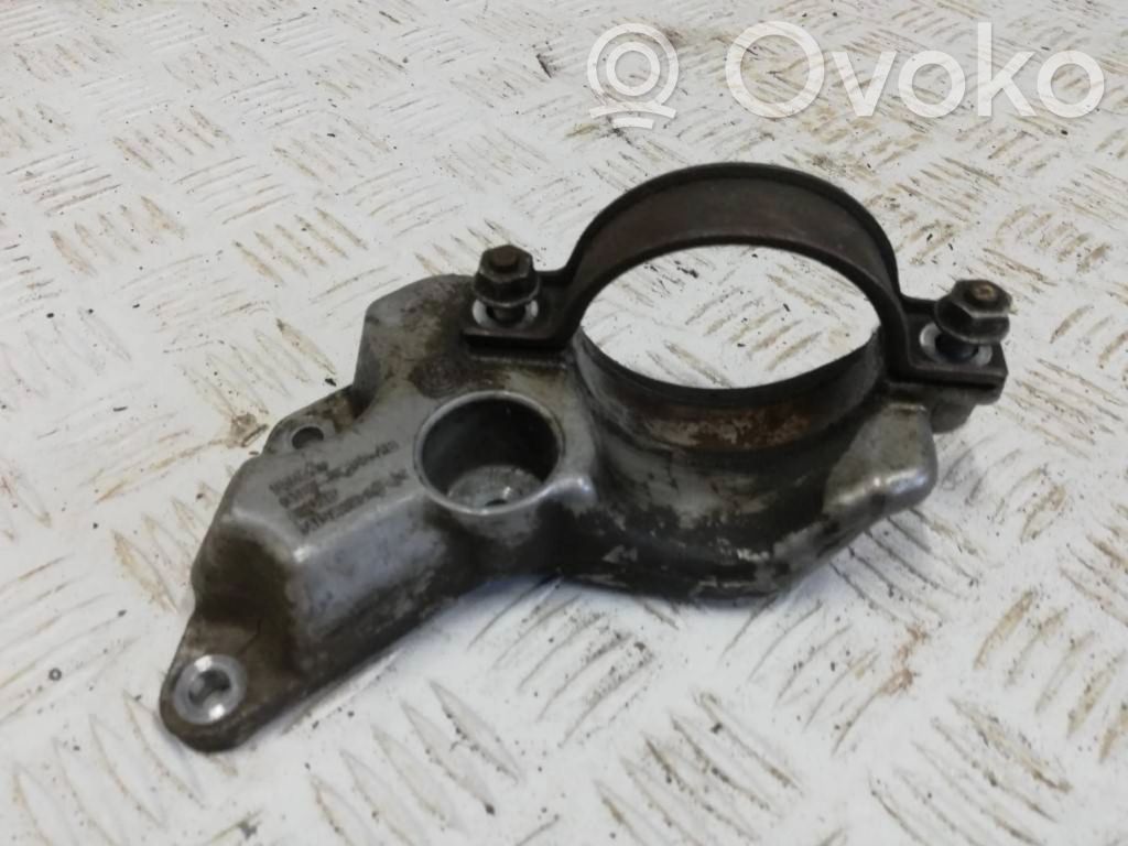 Ford Ecosport Engine mounting bracket 