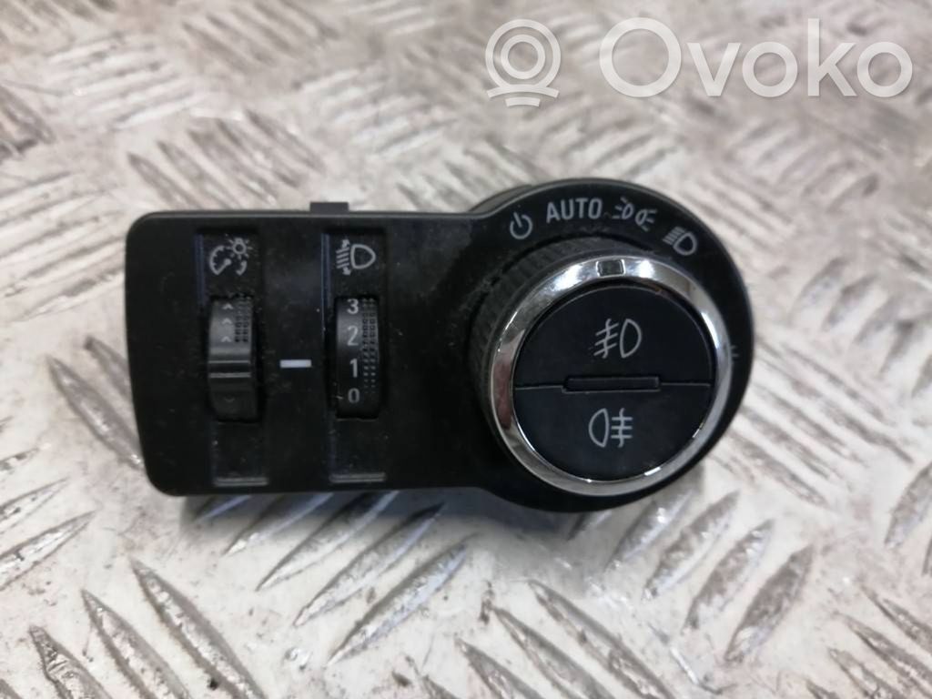 Chevrolet Trax Light switch 