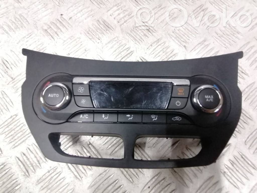 Ford C-MAX II Climate control unit 