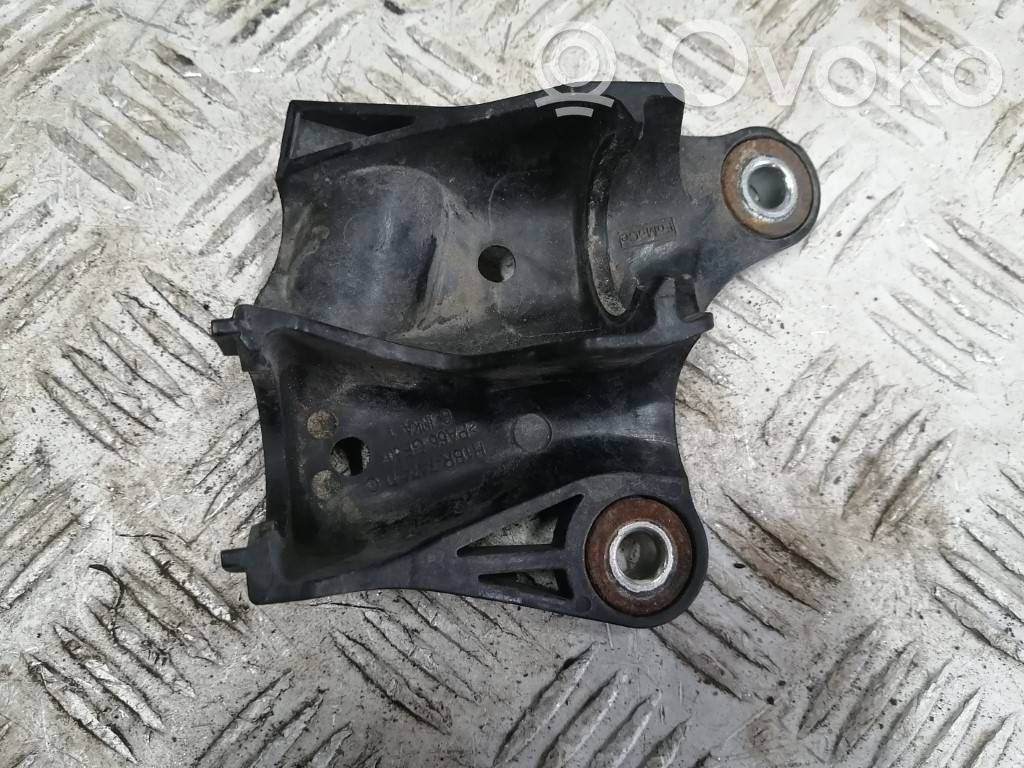 Ford Fiesta Gear shift cable bracket 