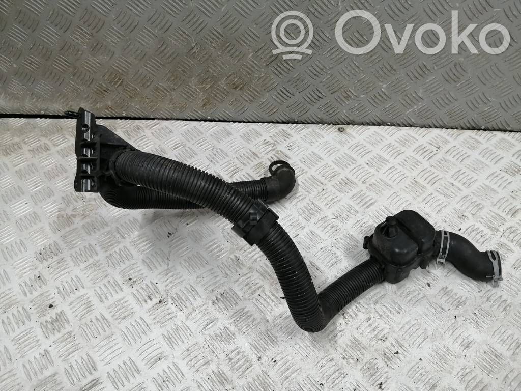 Ford Focus Intake resonator 